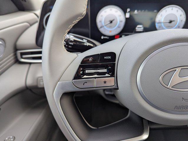 2025 Hyundai Elantra SEL - Photo 14