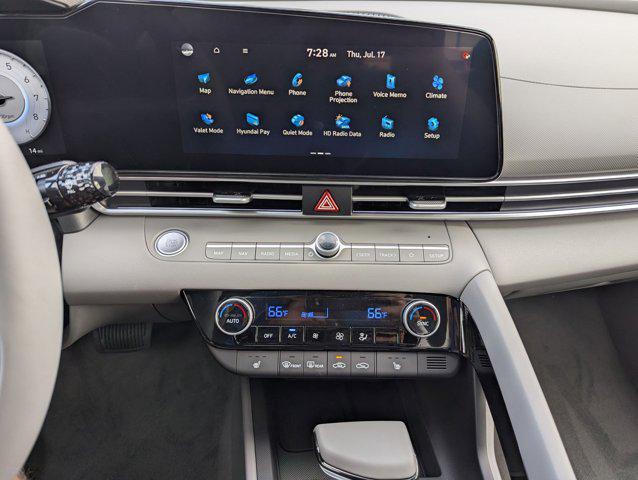 2025 Hyundai Elantra SEL - Photo 17