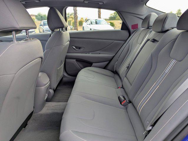 2025 Hyundai Elantra SEL - Photo 23