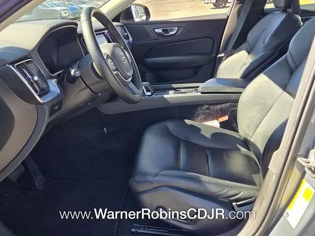 2024 Volvo S60 B5 Core Dark Theme