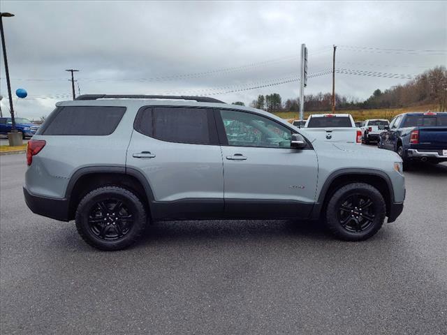 2023 GMC Acadia AWD AT4