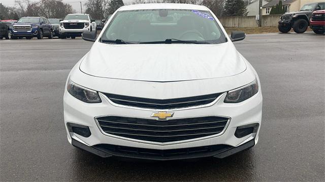 Used 2018 Chevrolet Malibu For Sale in Waterford Twp, MI