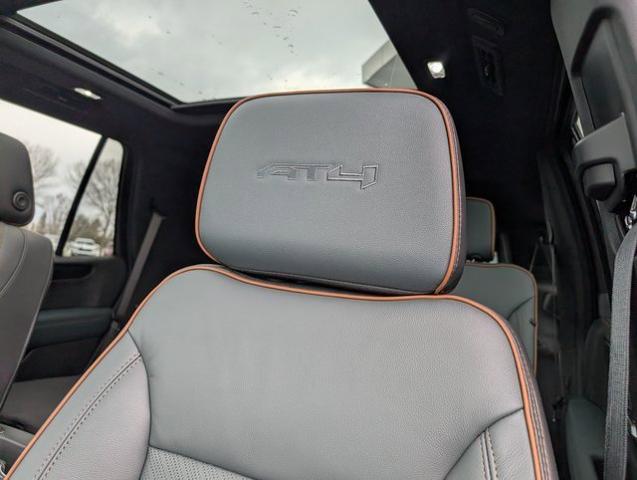 2025 GMC Yukon 4WD AT4