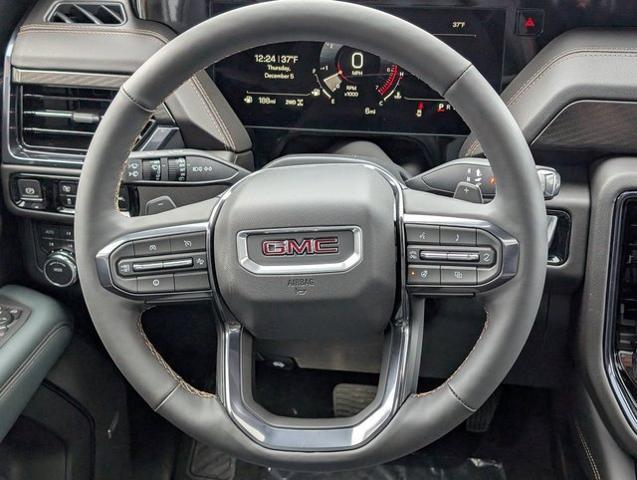 2025 GMC Yukon 4WD AT4
