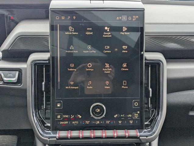 2025 GMC Yukon 4WD AT4