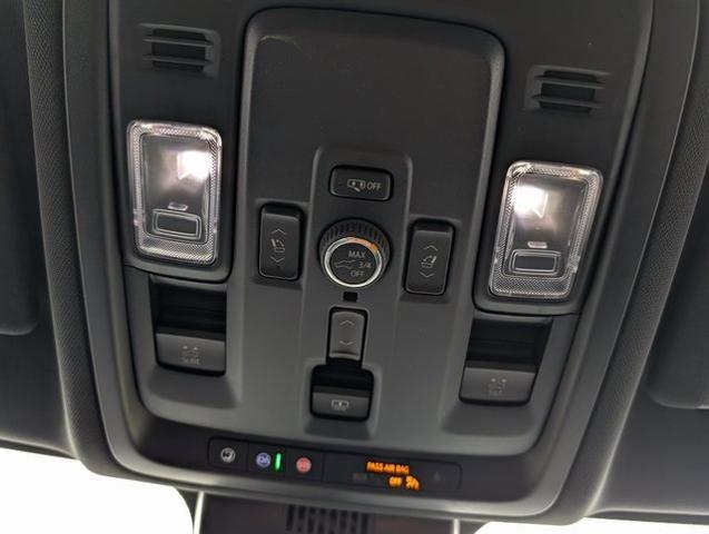 2025 GMC Yukon 4WD AT4