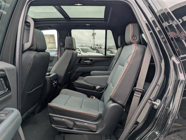 2025 GMC Yukon 4WD AT4