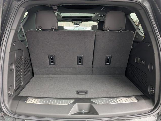 2025 GMC Yukon 4WD AT4