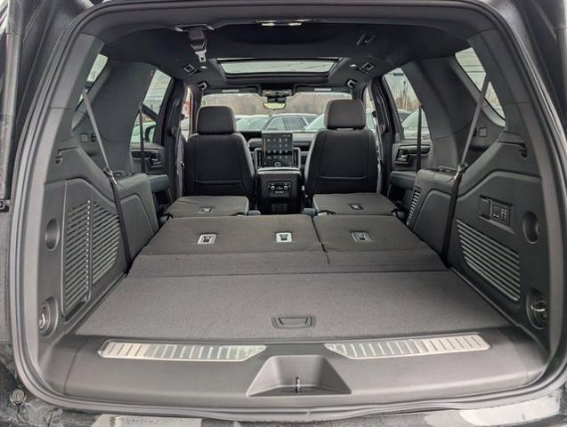 2025 GMC Yukon 4WD AT4