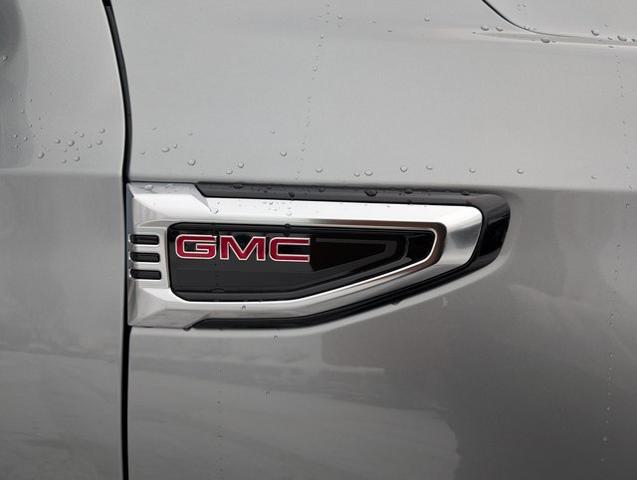 2025 GMC Yukon 4WD Denali