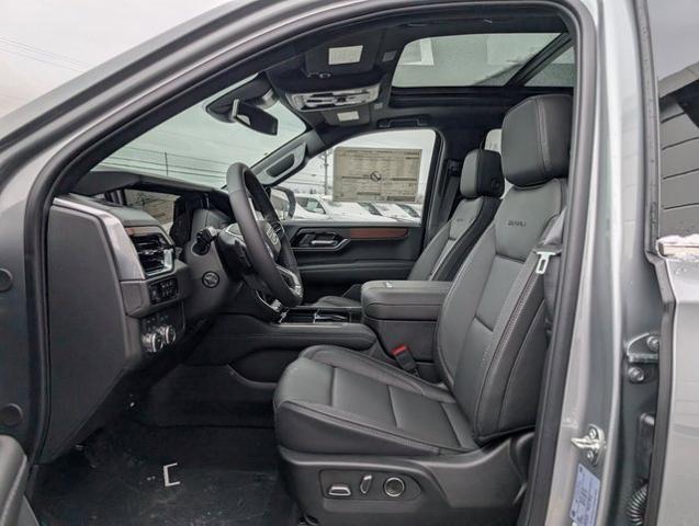 2025 GMC Yukon 4WD Denali