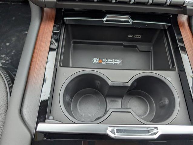 2025 GMC Yukon 4WD Denali
