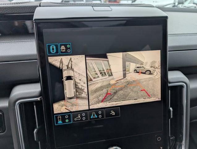 2025 GMC Yukon 4WD Denali