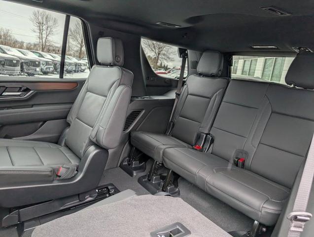 2025 GMC Yukon 4WD Denali
