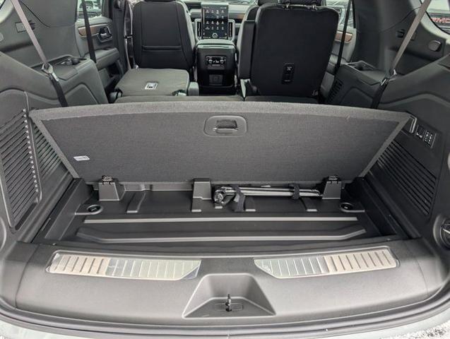 2025 GMC Yukon 4WD Denali