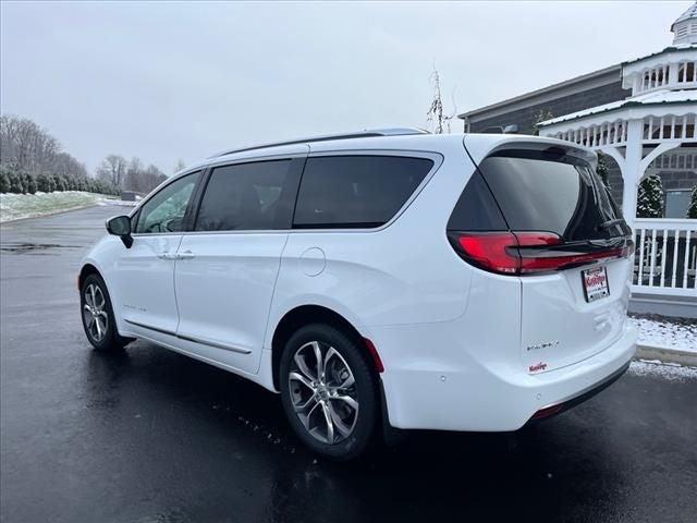 2025 Chrysler Pacifica PACIFICA PINNACLE AWD