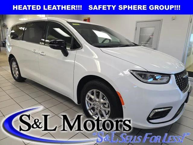 2025 Chrysler Pacifica PACIFICA SELECT