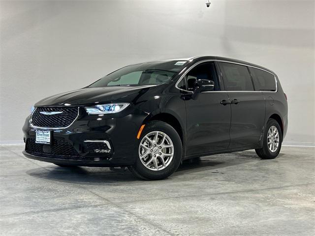 2025 Chrysler Pacifica PACIFICA SELECT