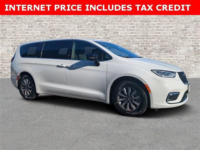 2025 Chrysler Pacifica Hybrid PACIFICA PLUG-IN HYBRID SELECT