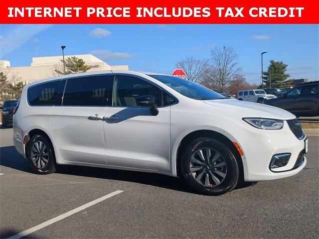 2025 Chrysler Pacifica Hybrid PACIFICA PLUG-IN HYBRID SELECT