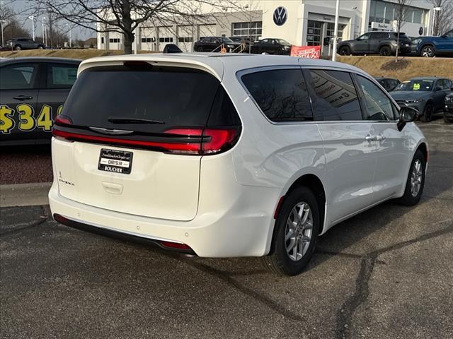 2025 Chrysler Pacifica PACIFICA SELECT