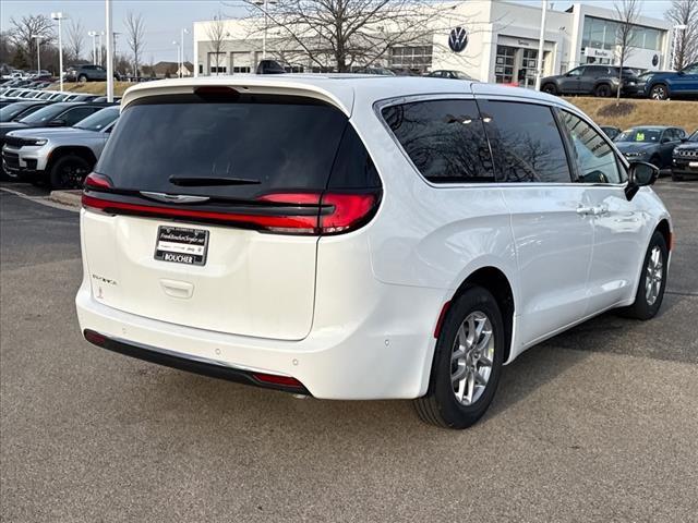 2025 Chrysler Pacifica PACIFICA SELECT