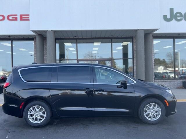 2025 Chrysler Pacifica PACIFICA SELECT