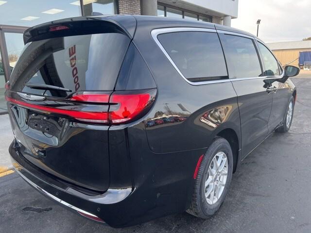 2025 Chrysler Pacifica PACIFICA SELECT