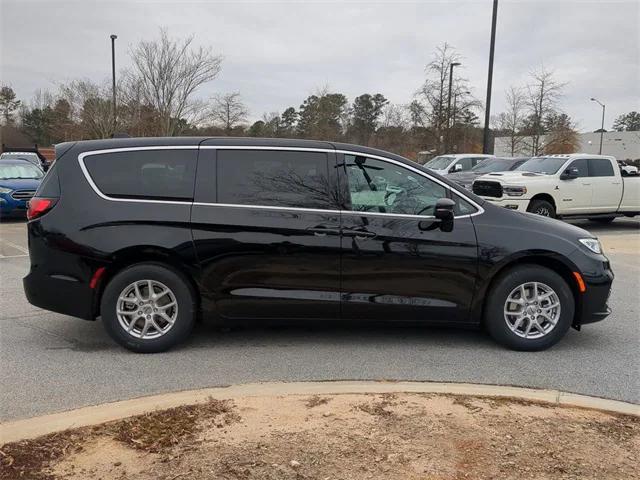 2025 Chrysler Pacifica PACIFICA SELECT