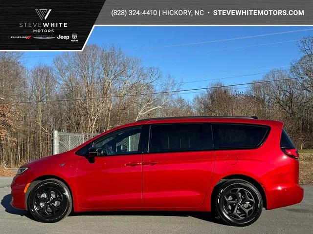 2025 Chrysler Pacifica Hybrid PACIFICA PLUG-IN HYBRID S APPEARANCE