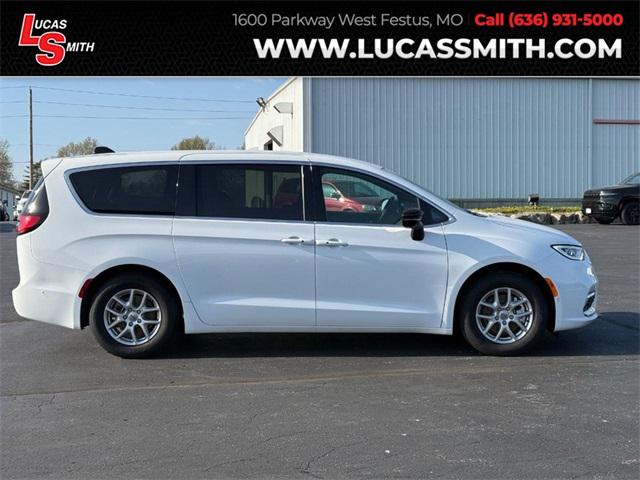2025 Chrysler Pacifica PACIFICA SELECT