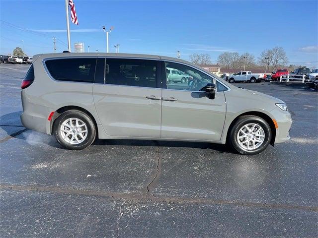 2025 Chrysler Pacifica PACIFICA SELECT