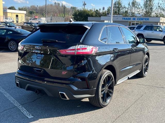 2024 Ford Edge ST