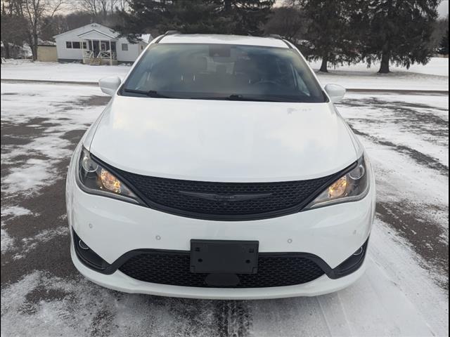 2020 Chrysler Pacifica AWD Launch Edition