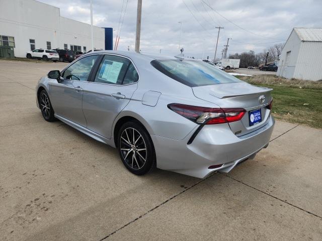 2024 Toyota Camry SE