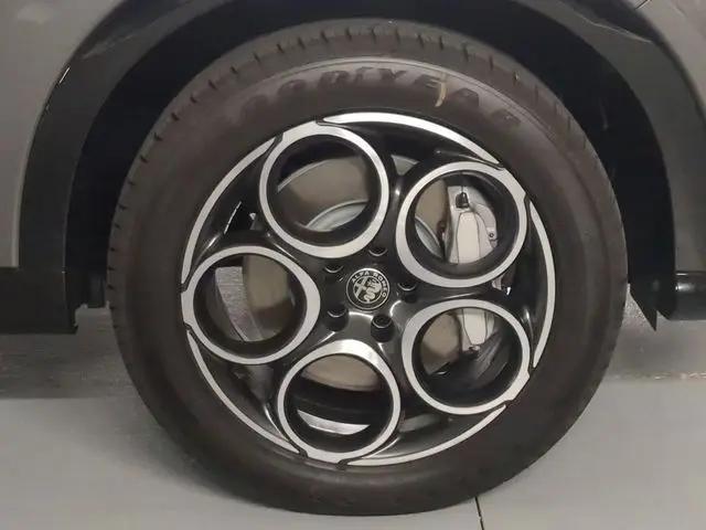 2025 Alfa Romeo Tonale Hybrid Standard
