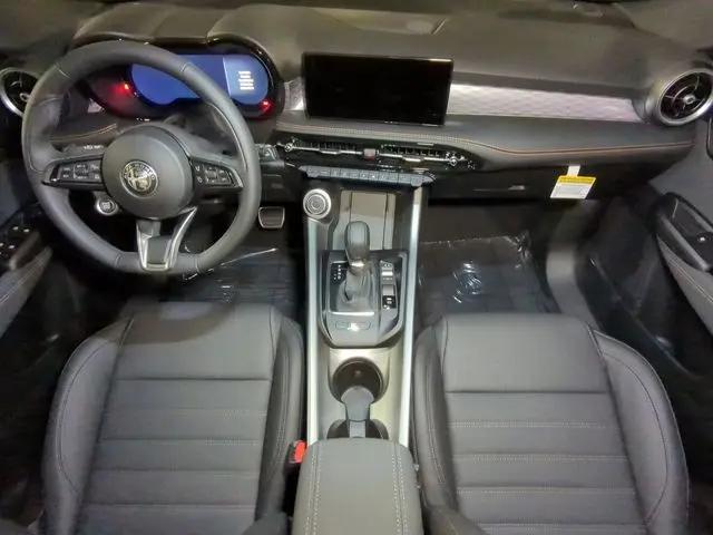 2025 Alfa Romeo Tonale Hybrid Standard