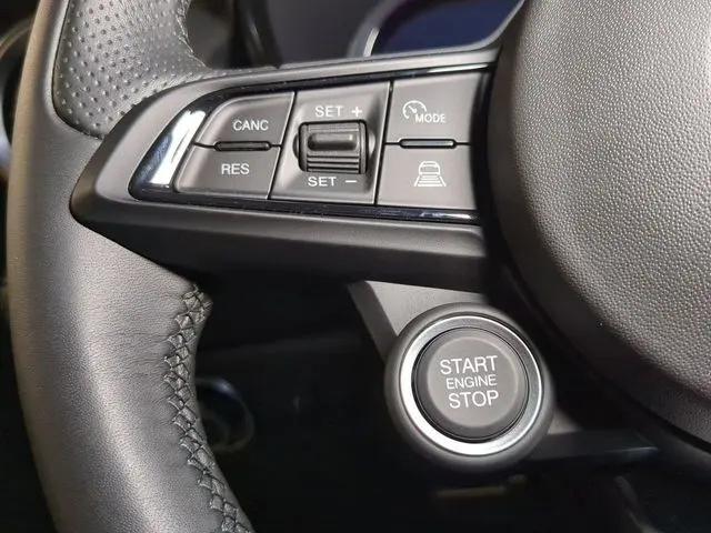 2025 Alfa Romeo Tonale Hybrid Standard
