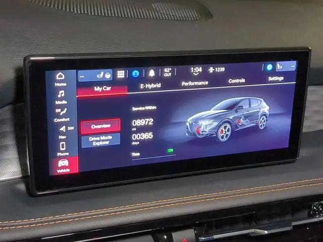 2025 Alfa Romeo Tonale Hybrid Standard