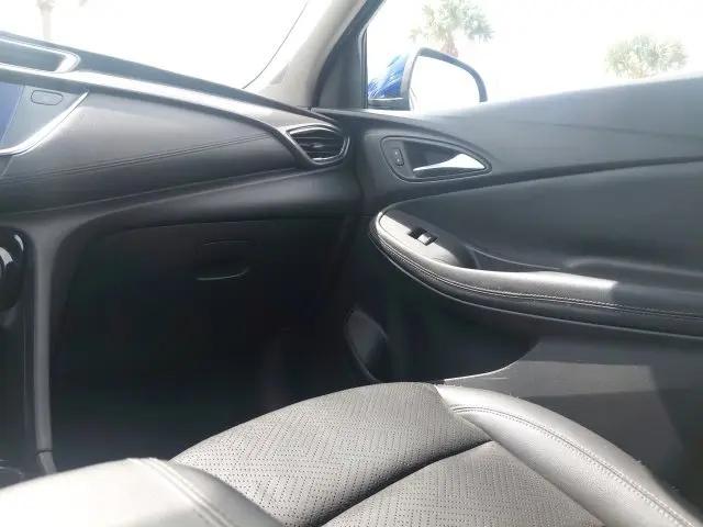 2023 Buick Encore GX Essence FWD