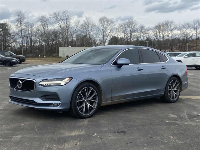 2017 Volvo S90