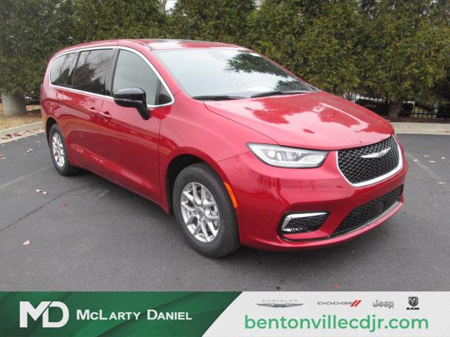 2025 Chrysler Pacifica PACIFICA SELECT