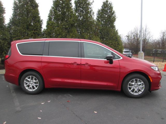 2025 Chrysler Pacifica PACIFICA SELECT
