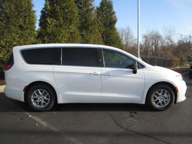 2025 Chrysler Pacifica PACIFICA SELECT