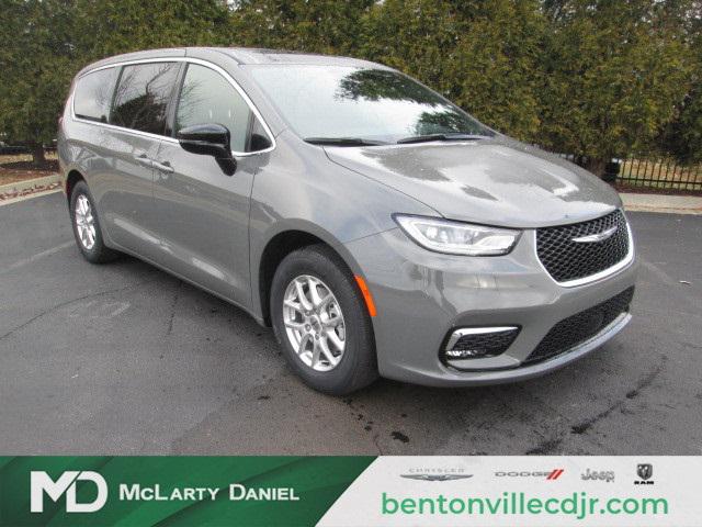 2025 Chrysler Pacifica PACIFICA SELECT