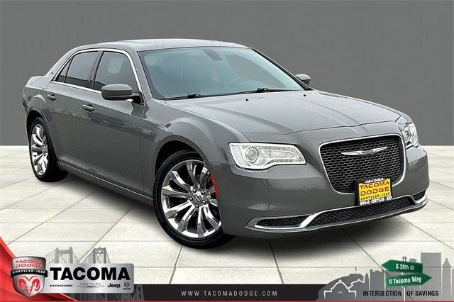 2018 Chrysler 300 Touring L