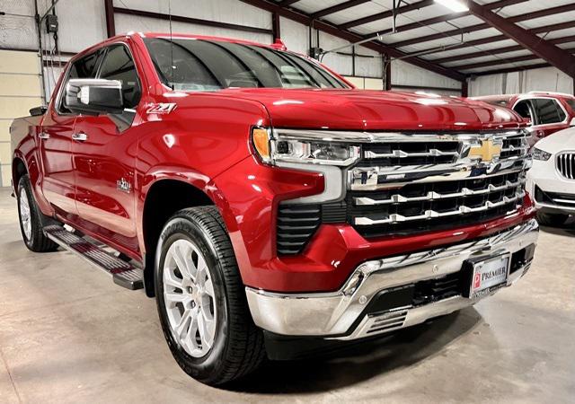 2022 Chevrolet Silverado 1500 4WD Crew Cab Short Bed LTZ