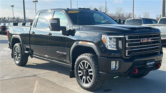 2023 GMC Sierra 3500HD 4WD Crew Cab Standard Bed AT4