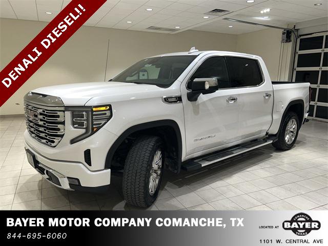 2023 GMC Sierra 1500 4WD Crew Cab Short Box Denali