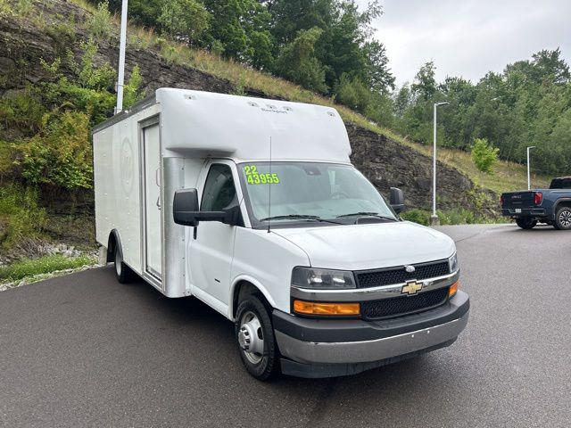 2022 Chevrolet Express Cutaway Work Van